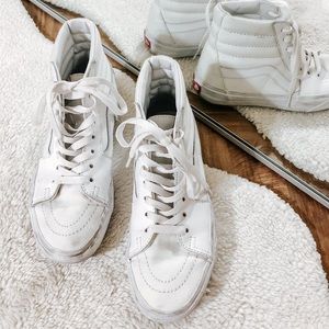 *SOLD* white canvas ‘sk8-hi’ vans
